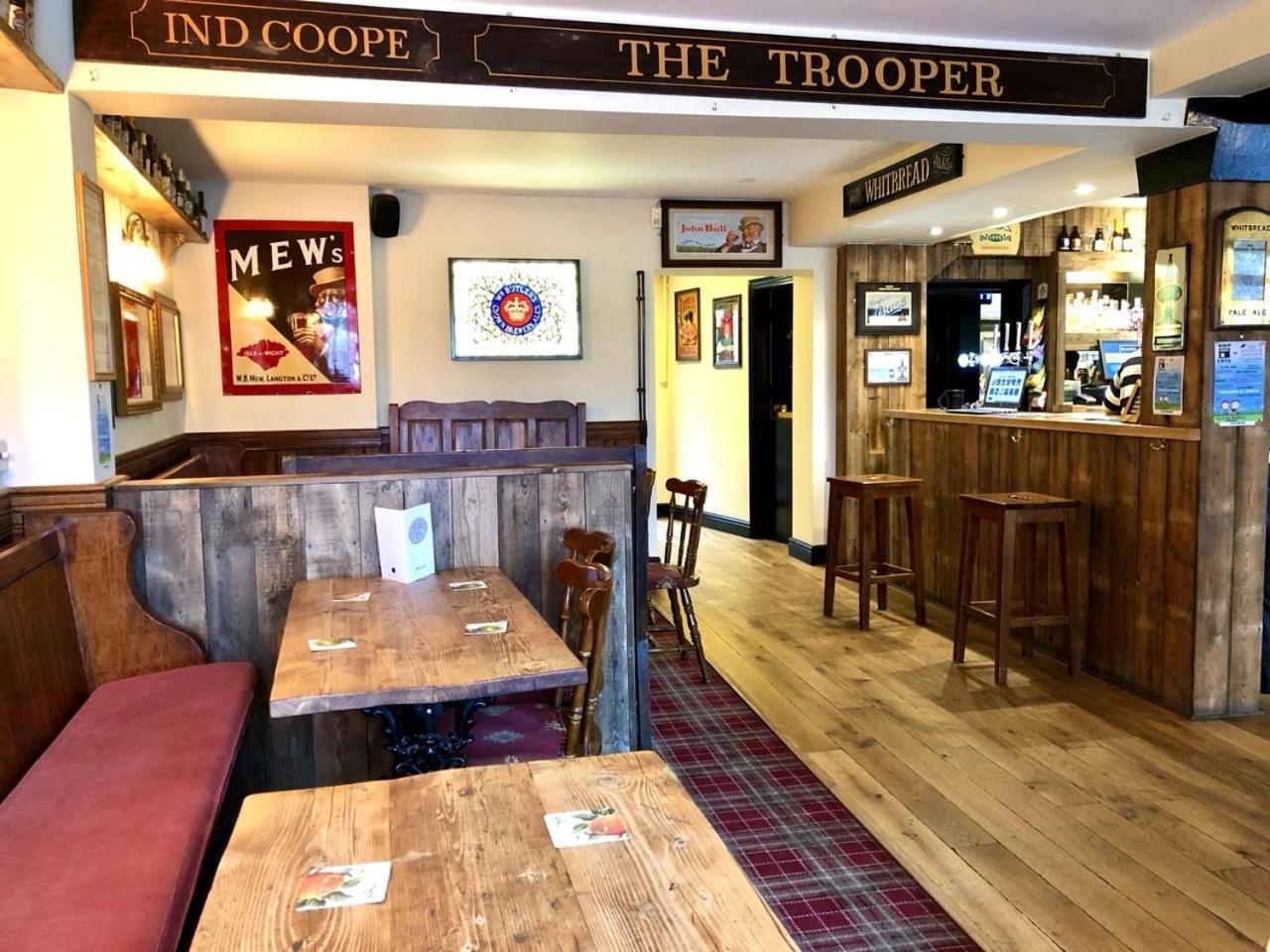 The Windsor Trooper Pub & Inn Exterior photo