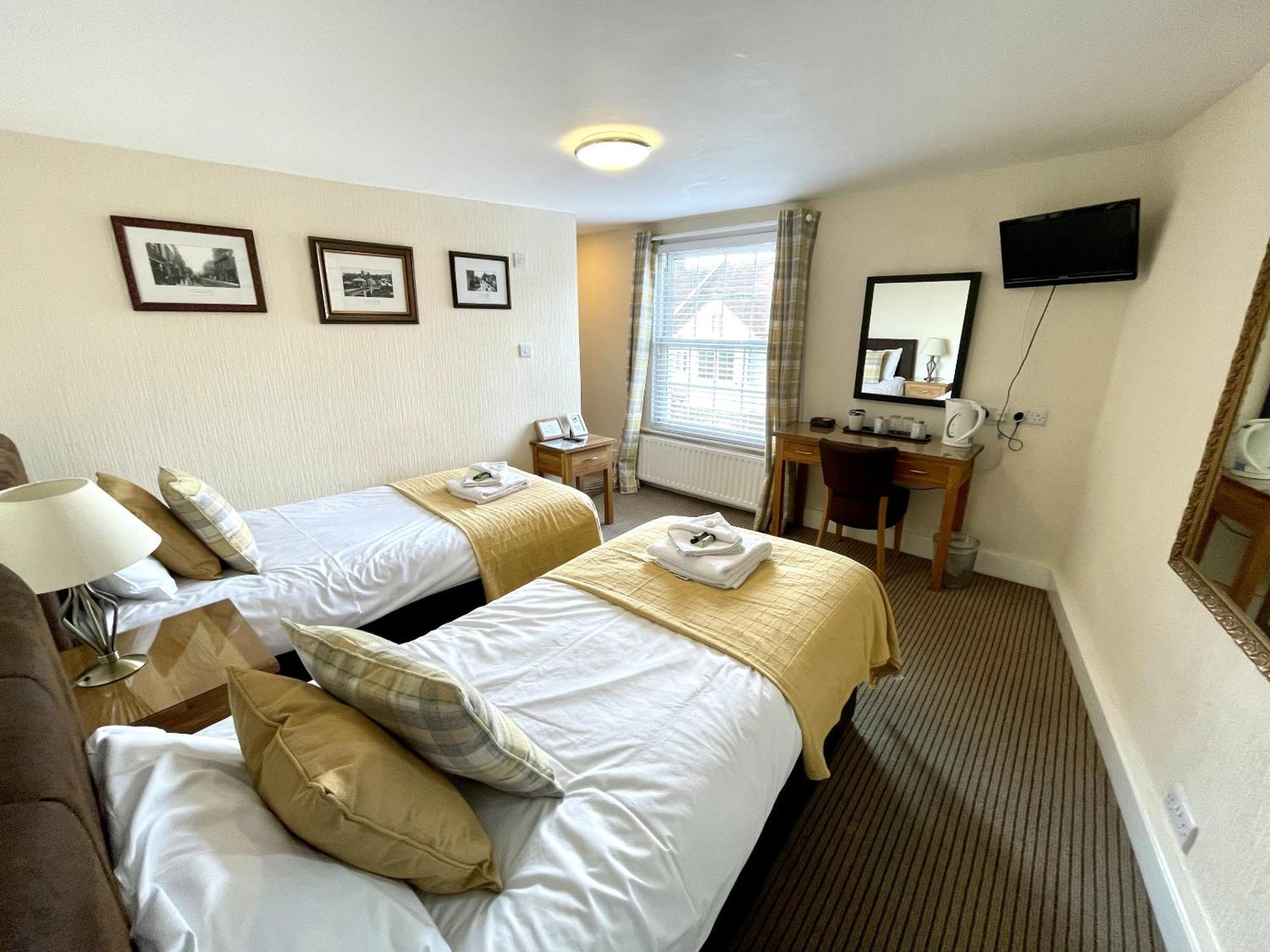 The Windsor Trooper Pub & Inn Room photo